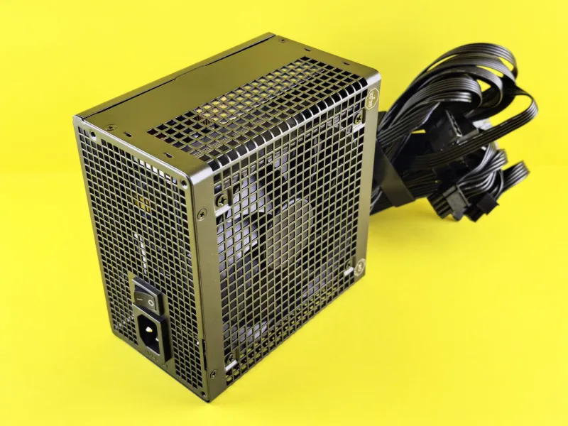 A prueba: 6 fuentes de 750W para gaming, ¿cuál aguanta sin pestañear cuando tu PC exige todo?
