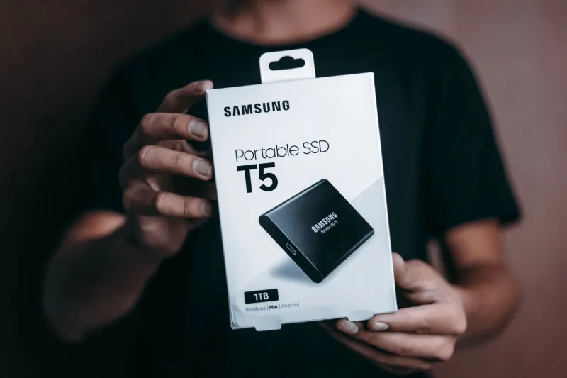 SSD portátil o nube: medimos velocidades y costes reales para decirte dónde guardar tus archivos